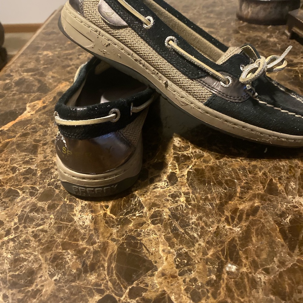 SPERRY’s - Picture 3 of 4